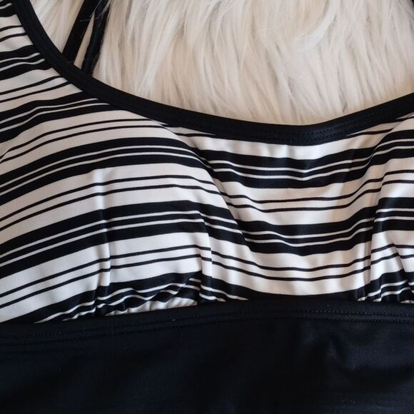 Beach Betty by Miracle Brands top - Picture 3 of 3